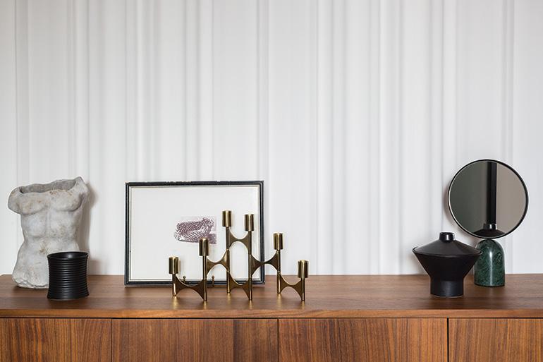 per una coppia internazionale, lo studio di architettura e interior design Archventil ha progettato un appartamento in stile vintage in via Palmanova a Milano. 