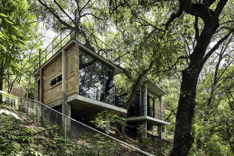 "Casa en el Bosque" "Casa en el Bosque"