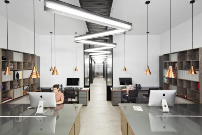 Black Ocean Firehouse di Rafael de C&aacute;rdenas LTD a New York